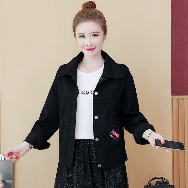 Geaca de dama moderna din denim cu nasturi si broderie