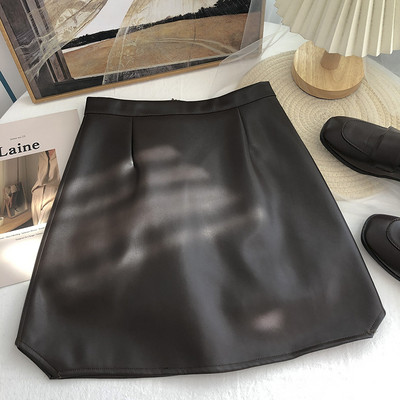 Fusta scurta din piele model simplu