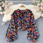 Cămașă de damă cu model floral și decolteu oval