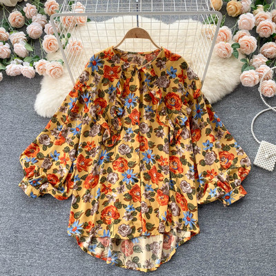 Cămașă de damă cu model floral și decolteu oval