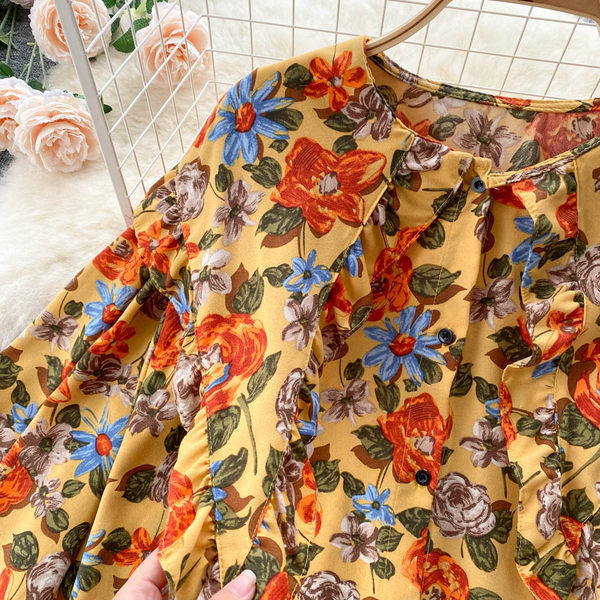 Cămașă de damă cu model floral și decolteu oval