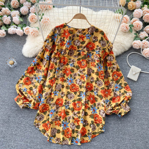 Cămașă de damă cu model floral și decolteu oval