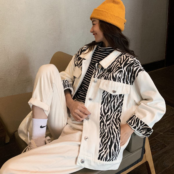 Geaca de dama moderna din denim model larg cu animal print