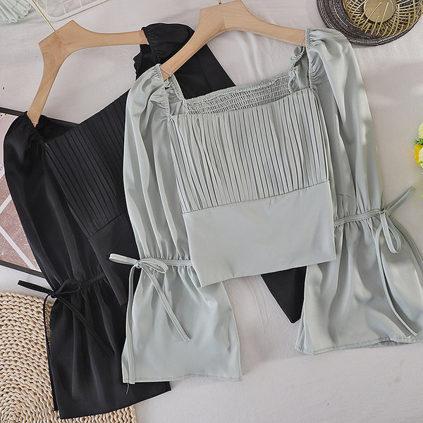 Cămașă de damă cu panglici și decolteu pătrat