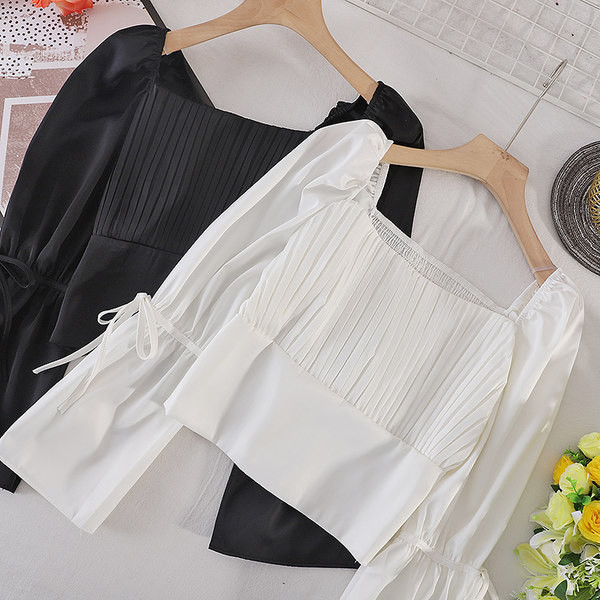 Cămașă de damă cu panglici și decolteu pătrat