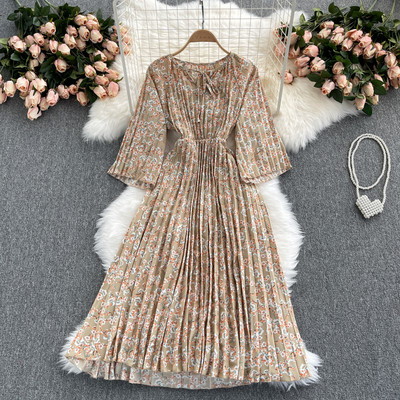 Rochie de dama plisata cu model floral si maneci lungi