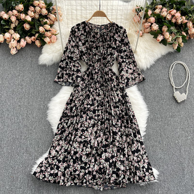 Rochie de dama plisata cu model floral si maneci lungi