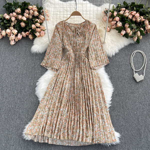 Rochie de dama plisata cu model floral si maneci lungi