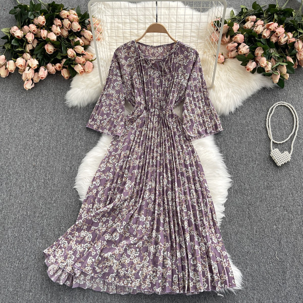 Rochie de dama plisata cu model floral si maneci lungi