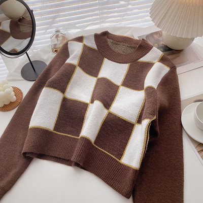 Pulover de dama cu decolteu rotund