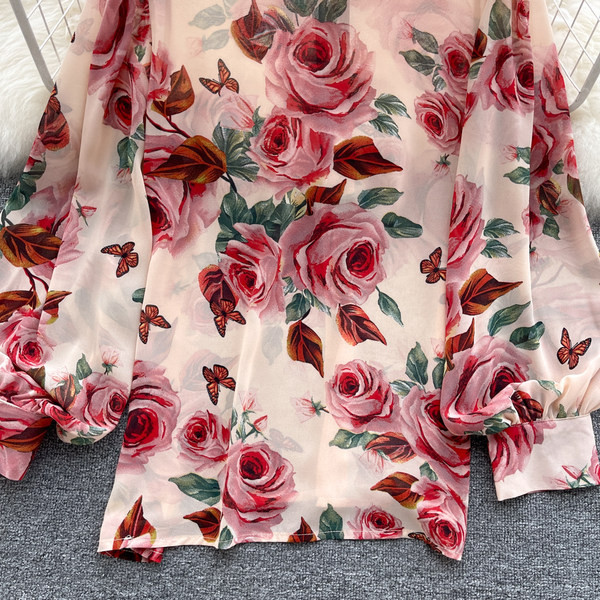 Rochie de dama cu model floral si guler jos