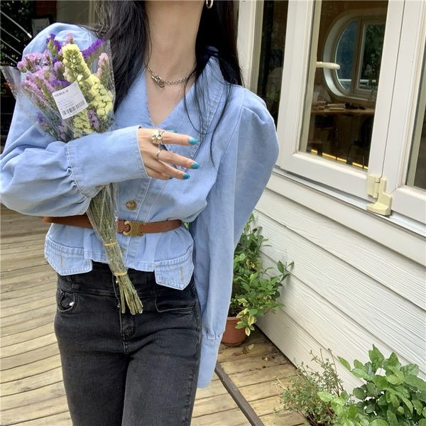 Geaca de dama moderna din denim cu nasturi model slim