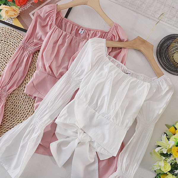 Cămașă de damă cu decolteu barcă și panglică