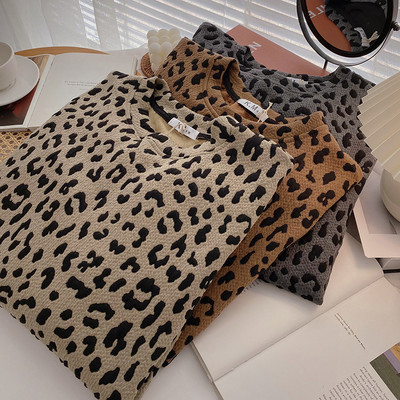 Γυναικείο πουλόβερ με leopard print