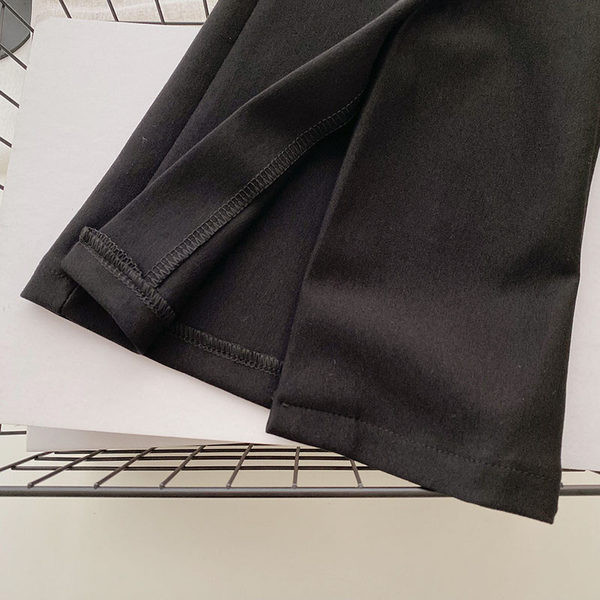 Pantaloni de dama la moda cu fermoar