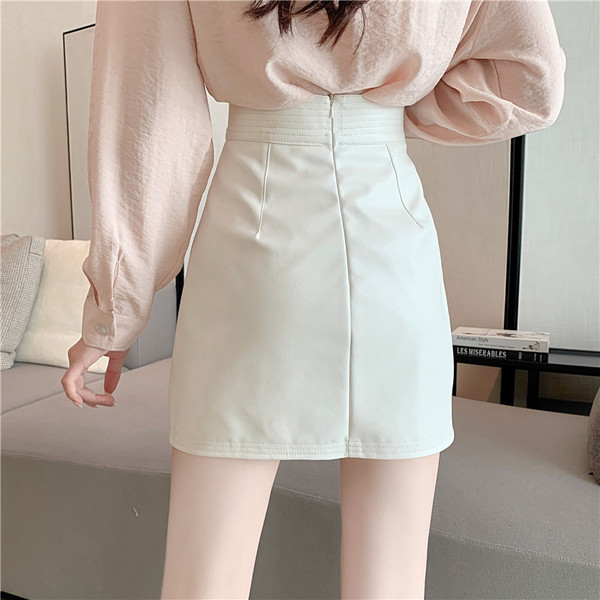 Fusta scurta de dama cu crapa si talie inalta