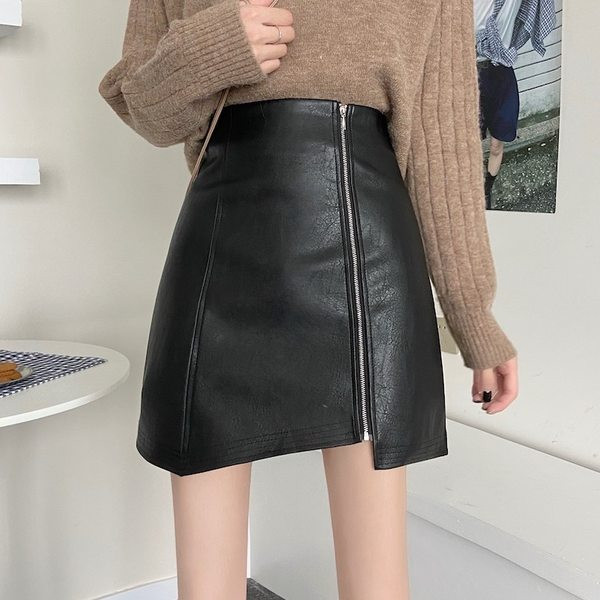 Fusta de dama piele cu fermoar si talie inalta - model asimetric