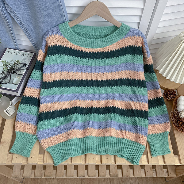 Pulover modern colorat cu decolteu oval