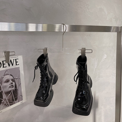 Cizme pătrate de damă din piele lăcuită cu șireturi și talpă plată