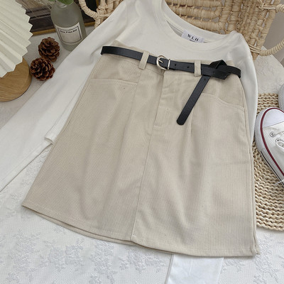 Fusta scurta de dama cu centura si buzunare