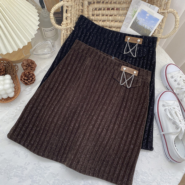 Fusta scurta de dama cu talie inalta - stil retro