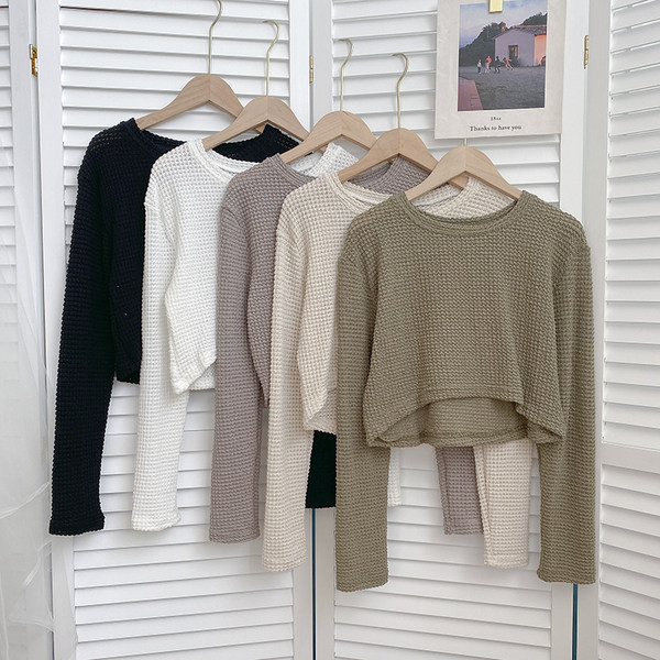 Pulover scurt de dama cu decolteu rotund