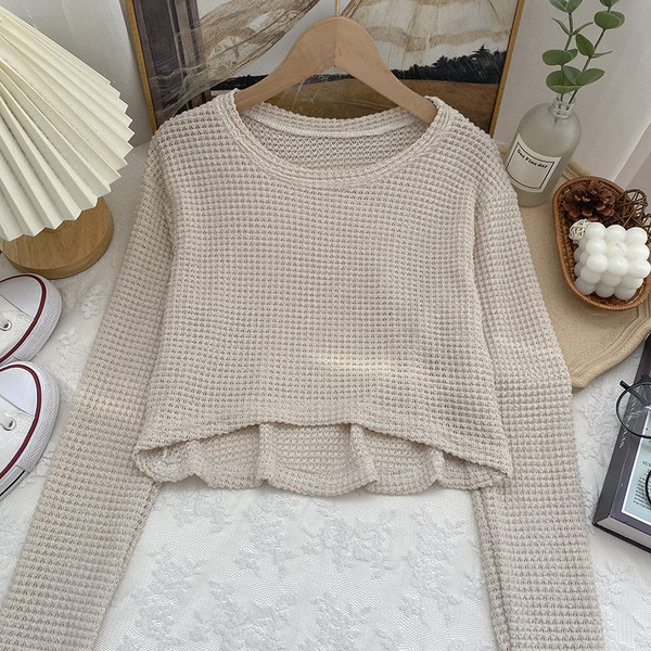 Pulover scurt de dama cu decolteu rotund