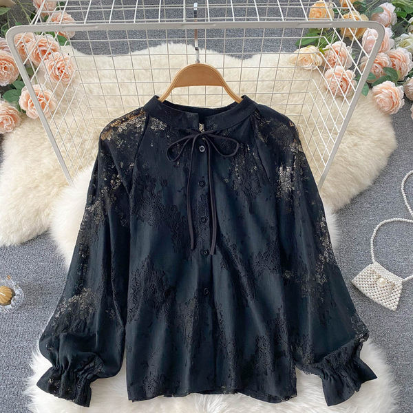 Cămașă de damă cu dantelă de culoare neagră