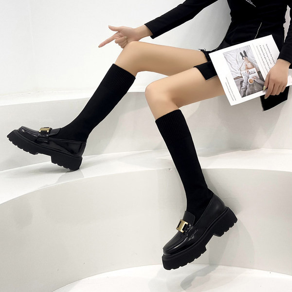 Cizme de dama tip soseta cu talpa aspra si element metalic