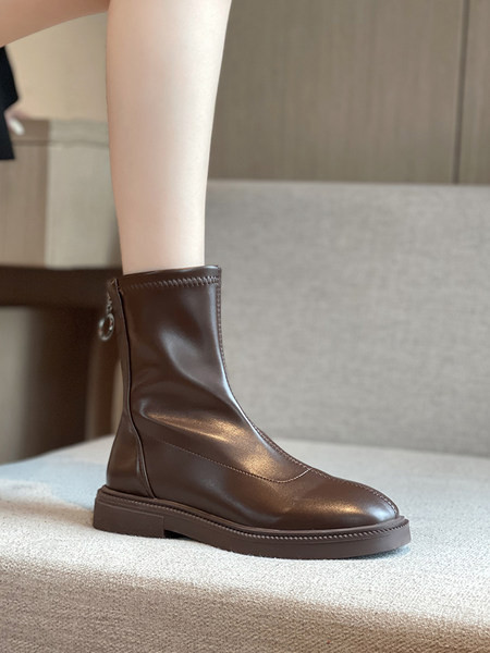 Cizme din piele model simplu cu talpa plata si fermoar pentru femei