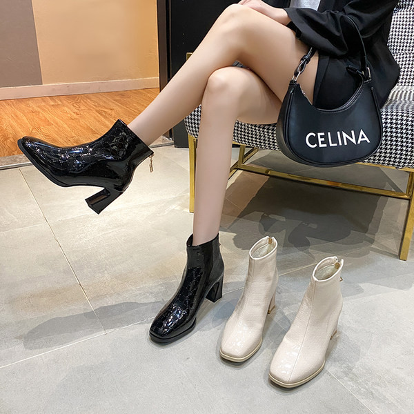 Cizme de dama din piele lacuita cu toc si fermoar