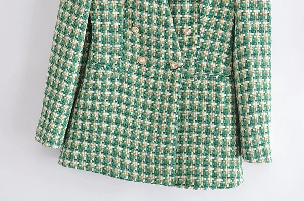 Jachetă în carouri, cu nasturi aurii