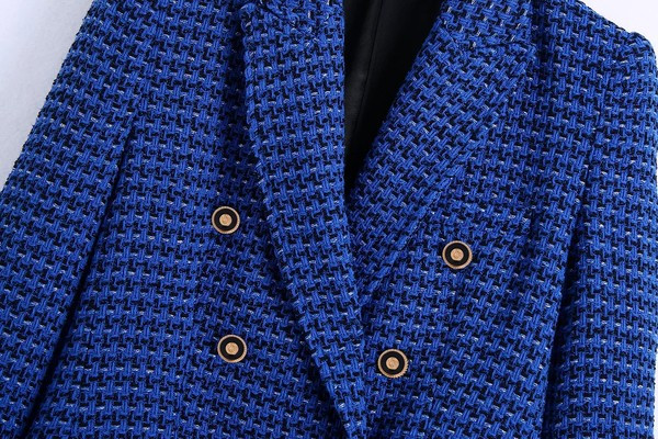 Geaca de toamna in carouri cu nasturi pentru femei