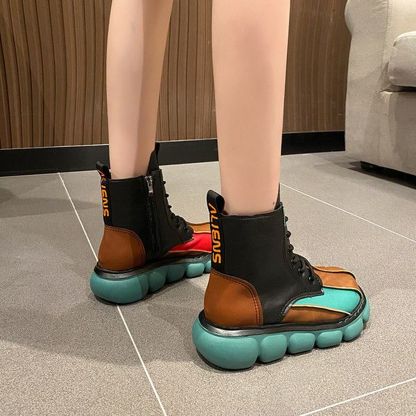 Cizme de dama colorate cu sireturi si talpa plata