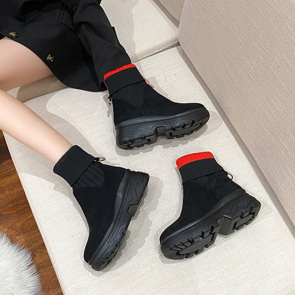 Model nou de ghete de dama cu talpa groasa