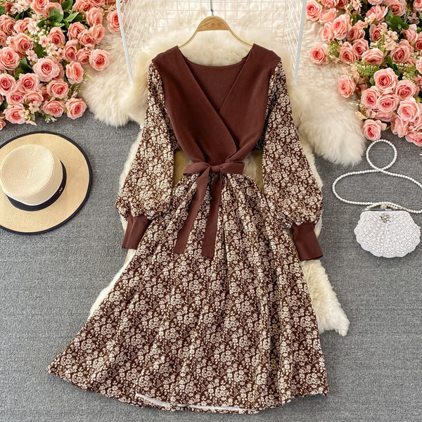 Rochie moderna de dama cu panglica si maneci lungi