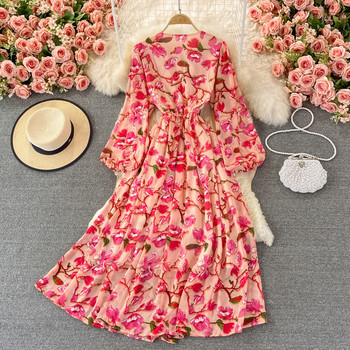 Γυναικείο μακρύ φόρεμα με λουλουδάτο μοτίβο και λαιμόκοψη spitz