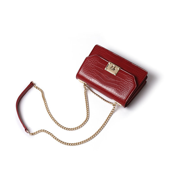 Geanta din piele model nou cu inchizator metalic si maner lung pentru femei