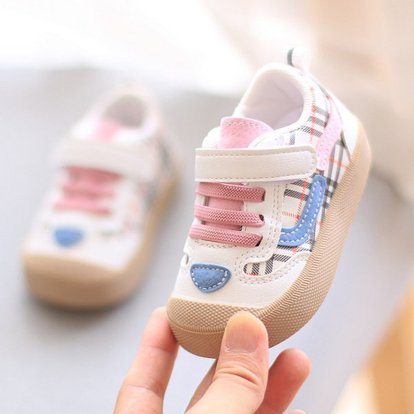 Tenisi actuali pentru copii cu sireturi pentru baieti si fete