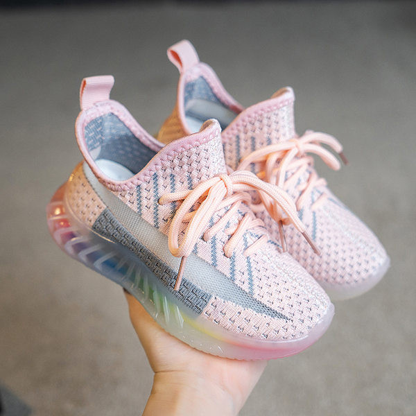 Tenisi actuali pentru copii cu talpa plate si sireturi