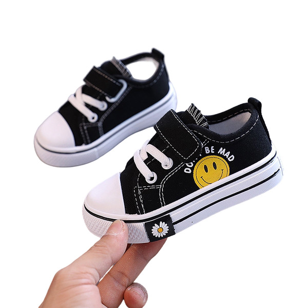 Adidași moderni pentru copii cu autocolante pentru fete și băieți