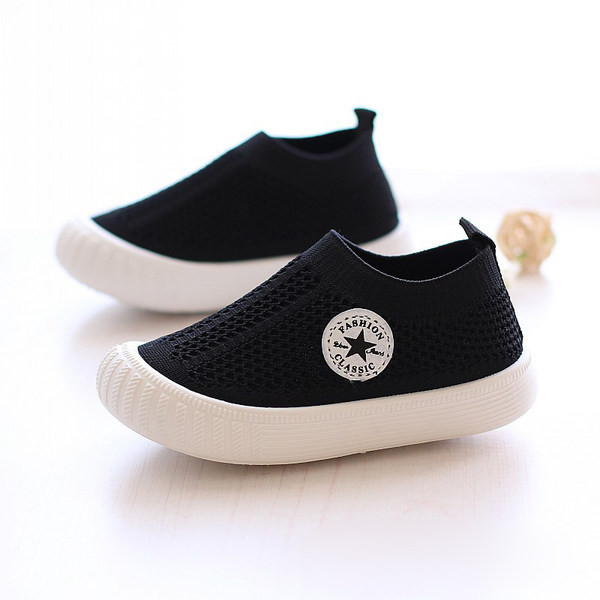 Tenisi copii moderni model uni fara inchidere