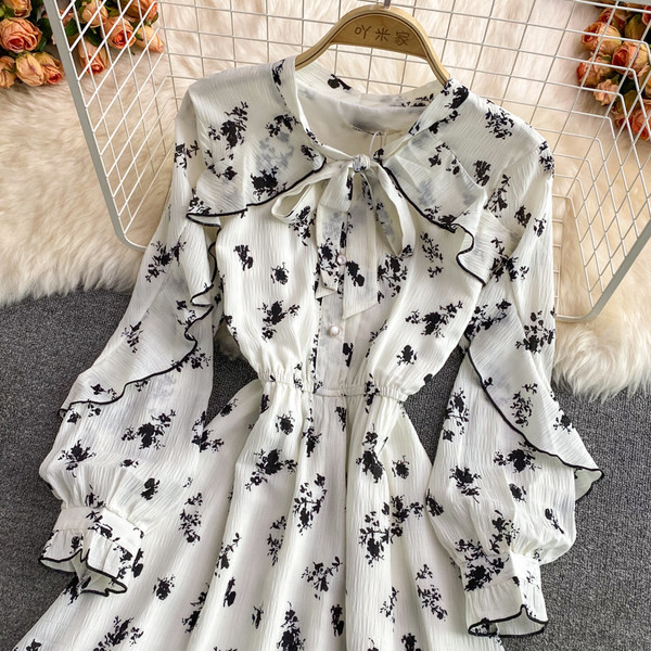 Rochie eleganta de dama cu talie elastica si panglica