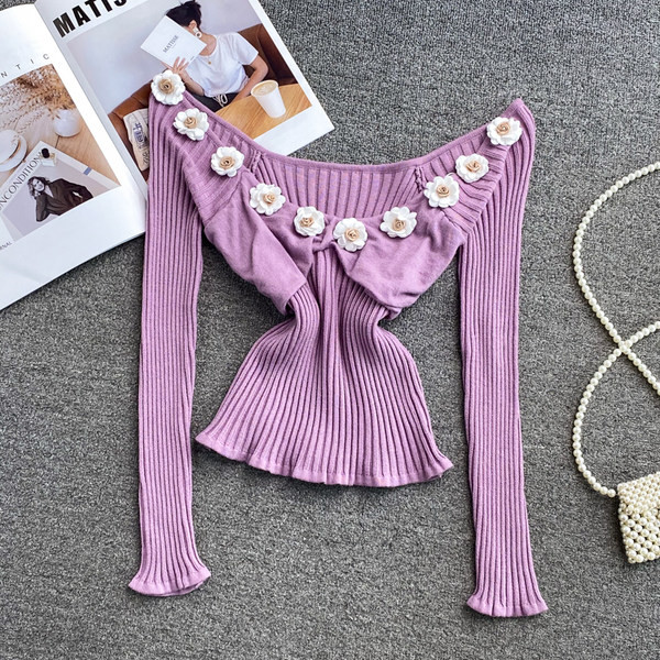 Bluză de damă din catifea cu umerii goi și flori