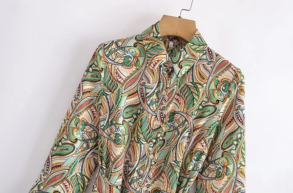 Дамска рокля с флорален десен и колан