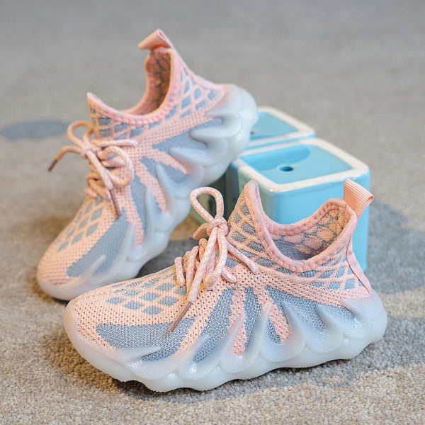 Tenisi eleganti pentru copii cu sireturi si talpa aspra