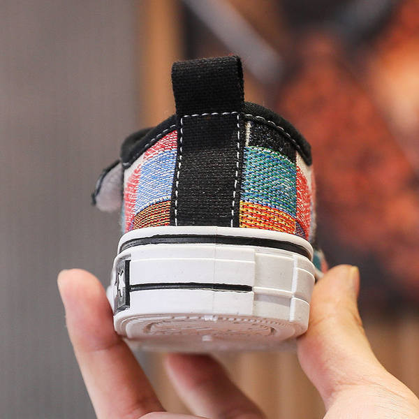 Adidași de actualitate pentru copii cu velcro și cravate