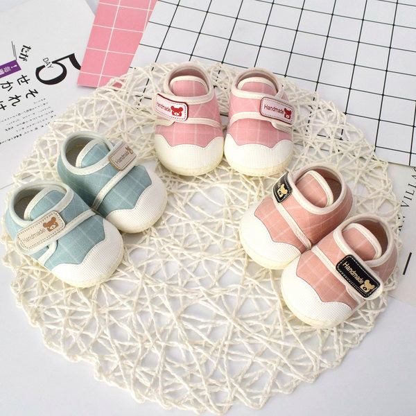 Casual παιδικά αθλητικά παπούτσια με στερέωση βελκρό και κεντήματα