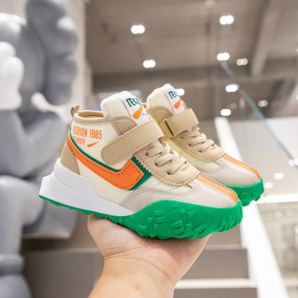 Adidași înalți de toamnă cu talpă aspră