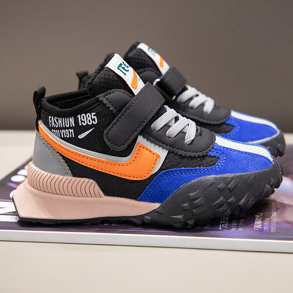 Adidași înalți de toamnă cu talpă aspră